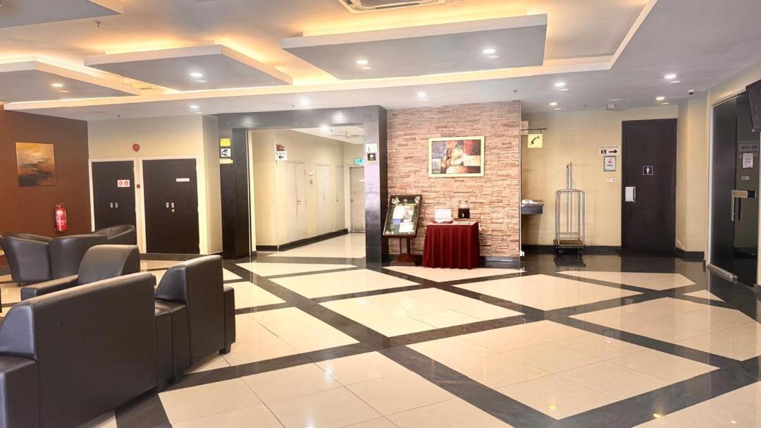 Hotel Seri Malaysia Kepala Batas Εξωτερικό φωτογραφία